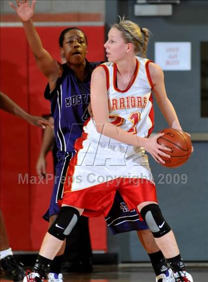 Thumbnail 3 in Marlborough vs. Woodbridge (CIF SS D3-AA Final) photogallery.