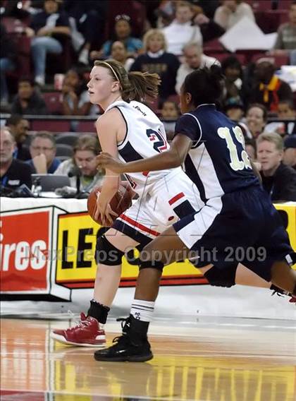 Thumbnail 1 in Mater Dei vs. Modesto Christian (CIF State D4 Final) photogallery.