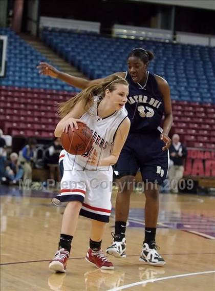 Thumbnail 2 in Mater Dei vs. Modesto Christian (CIF State D4 Final) photogallery.