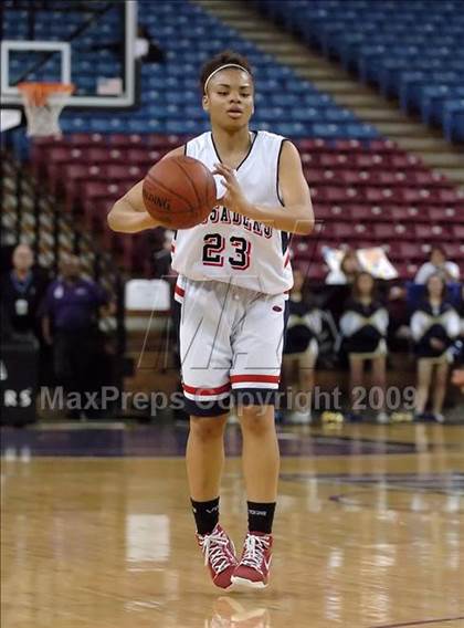 Thumbnail 2 in Mater Dei vs. Modesto Christian (CIF State D4 Final) photogallery.