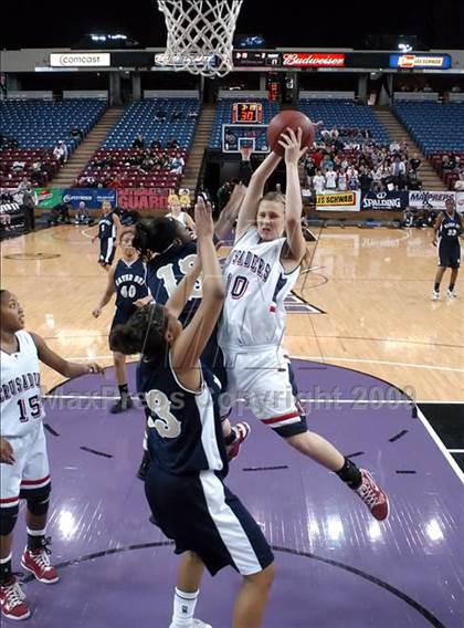 Thumbnail 1 in Mater Dei vs. Modesto Christian (CIF State D4 Final) photogallery.