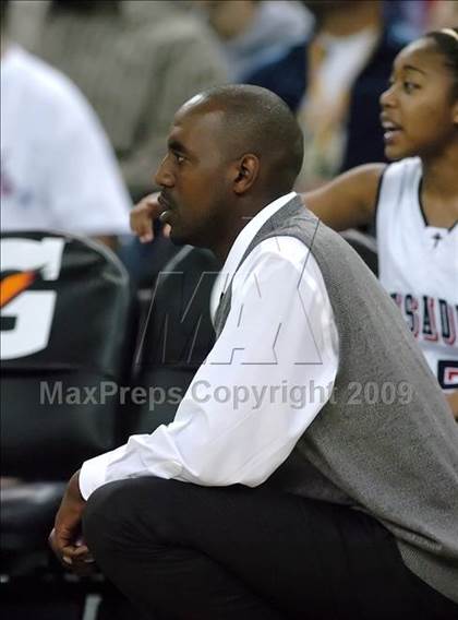 Thumbnail 1 in Mater Dei vs. Modesto Christian (CIF State D4 Final) photogallery.