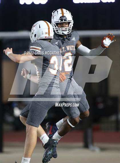Thumbnail 1 in W.T. White vs R.L. Turner @ Loos Stadium photogallery.