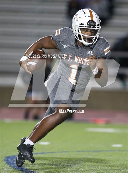 Thumbnail 2 in W.T. White vs R.L. Turner @ Loos Stadium photogallery.