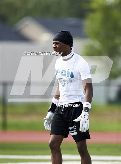 Thumbnail 1 in Bradford vs Providence (Jaguars Prep Nike 11-On 7v7) photogallery.