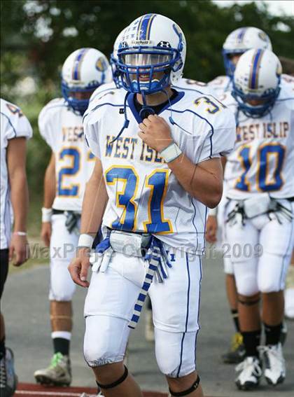 Thumbnail 1 in West Islip @ West Babylon photogallery.