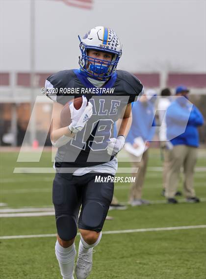 Thumbnail 2 in Gilmer vs. Sunnyvale (UIL 4A D2 Regionals) photogallery.