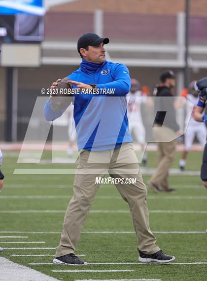 Thumbnail 3 in Gilmer vs. Sunnyvale (UIL 4A D2 Regionals) photogallery.