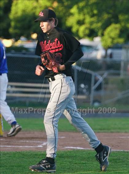 Thumbnail 3 in Marin Academy vs St. Vincent @ Albert Park (CIF NCS D5 Playoffs ) photogallery.