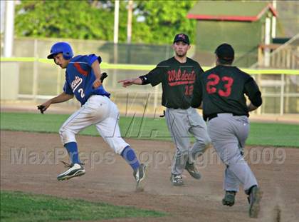 Thumbnail 3 in Marin Academy vs St. Vincent @ Albert Park (CIF NCS D5 Playoffs ) photogallery.