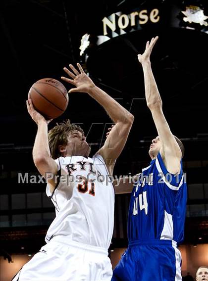 Thumbnail 2 in Covington Catholic vs. Ryle (KHSA Ninth Region Quarterfinal) photogallery.