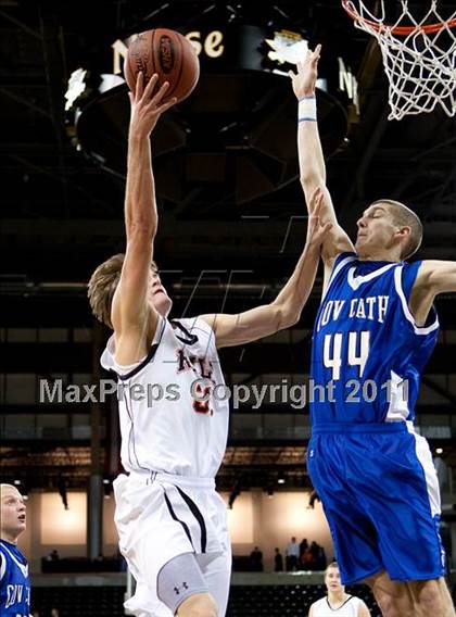 Thumbnail 1 in Covington Catholic vs. Ryle (KHSA Ninth Region Quarterfinal) photogallery.