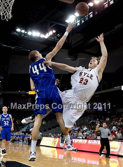 Thumbnail 3 in Covington Catholic vs. Ryle (KHSA Ninth Region Quarterfinal) photogallery.