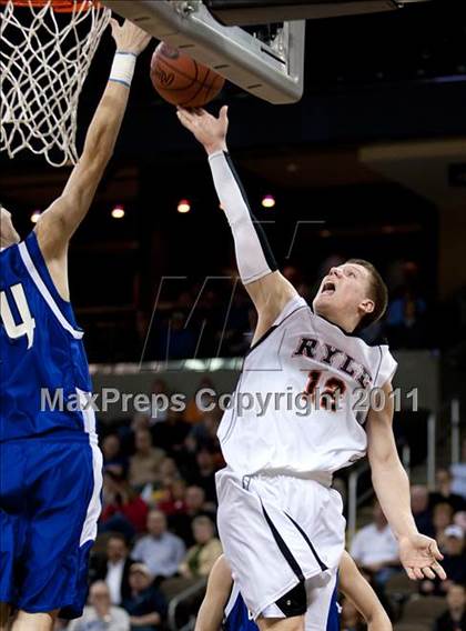 Thumbnail 3 in Covington Catholic vs. Ryle (KHSA Ninth Region Quarterfinal) photogallery.