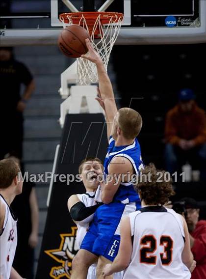 Thumbnail 2 in Covington Catholic vs. Ryle (KHSA Ninth Region Quarterfinal) photogallery.