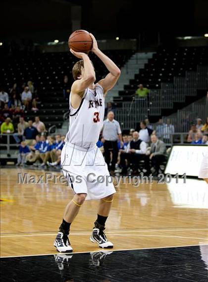 Thumbnail 3 in Covington Catholic vs. Ryle (KHSA Ninth Region Quarterfinal) photogallery.