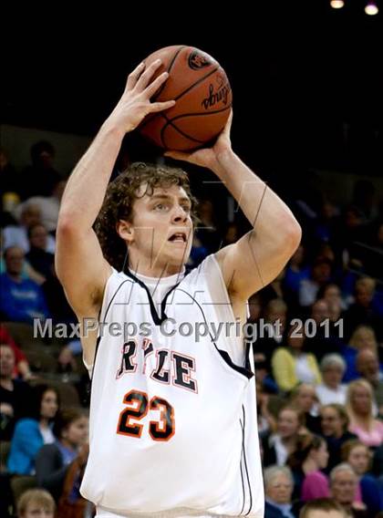 Thumbnail 2 in Covington Catholic vs. Ryle (KHSA Ninth Region Quarterfinal) photogallery.