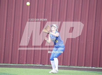 Thumbnail 3 in Aubrey vs Sulphur Springs (UIL 4A Softball Region 2 Regional Semifinal) photogallery.