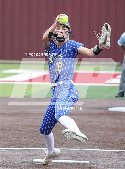 Thumbnail 2 in Aubrey vs Sulphur Springs (UIL 4A Softball Region 2 Regional Semifinal) photogallery.