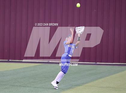 Thumbnail 1 in Aubrey vs Sulphur Springs (UIL 4A Softball Region 2 Regional Semifinal) photogallery.