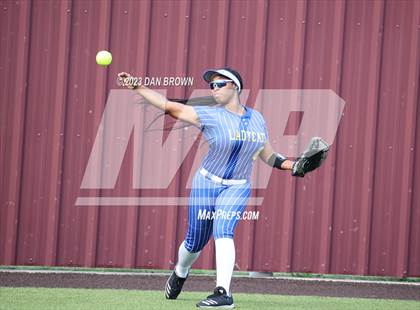 Thumbnail 3 in Aubrey vs Sulphur Springs (UIL 4A Softball Region 2 Regional Semifinal) photogallery.