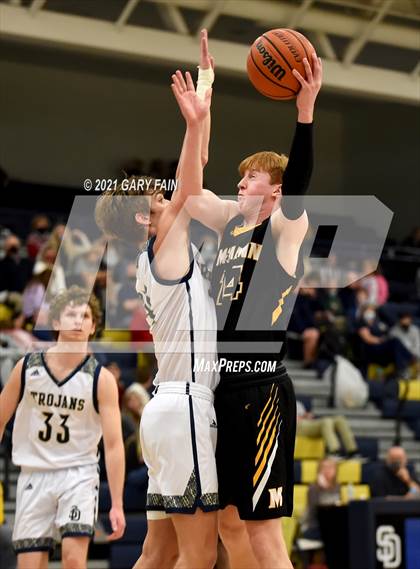 Thumbnail 1 in McMinn County @ Soddy Daisy photogallery.