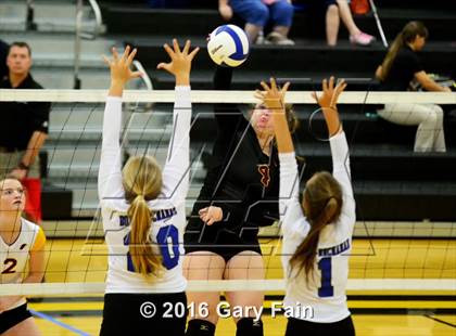Thumbnail 3 in Boyd- vs Grace Baptist Academy (Hixson Invitation) photogallery.