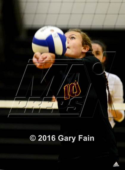 Thumbnail 2 in Boyd- vs Grace Baptist Academy (Hixson Invitation) photogallery.