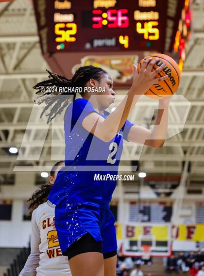 Thumbnail 2 in Episcopal @ Clovis West photogallery.