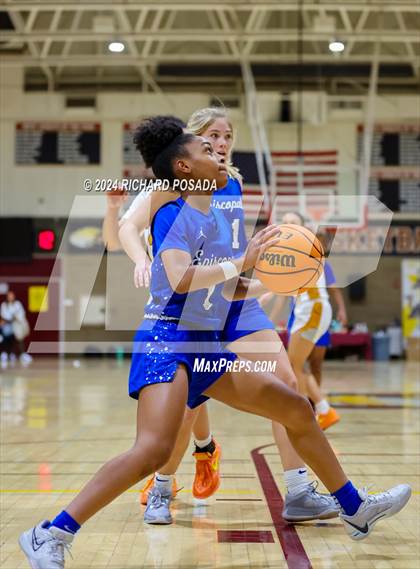 Thumbnail 2 in Episcopal @ Clovis West photogallery.