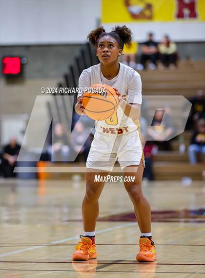 Thumbnail 2 in Episcopal @ Clovis West photogallery.
