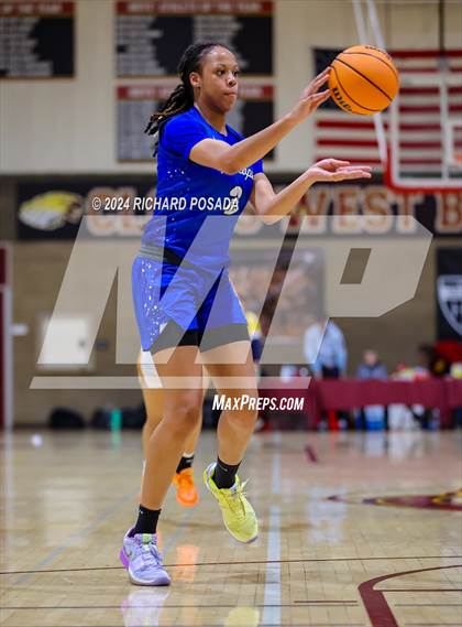 Thumbnail 2 in Episcopal @ Clovis West photogallery.