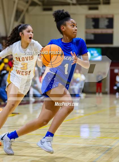 Thumbnail 1 in Episcopal @ Clovis West photogallery.