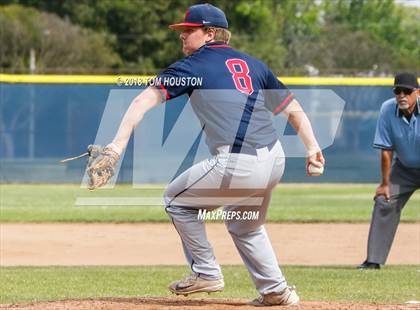 Thumbnail 1 in La Salle @ Alhambra (Dave Moore Classic) photogallery.