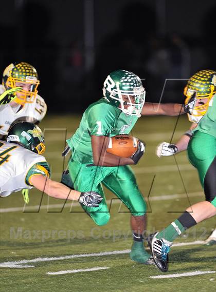 Thumbnail 1 in Regis vs. Edgar (WIAA D6 Level 4 Playoffs)   photogallery.