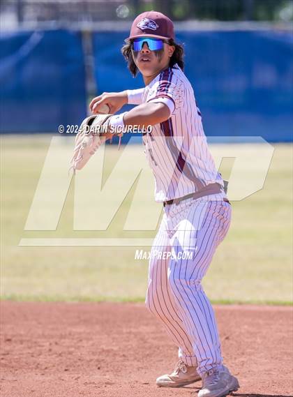 Thumbnail 3 in Ray vs. Desert Heights Prep (AIA 1A Round 1 Playoff) photogallery.