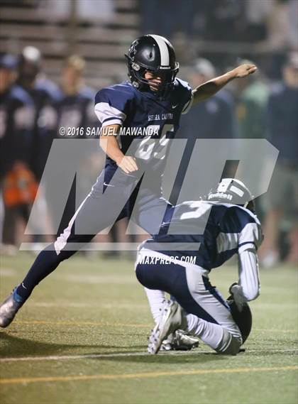 Thumbnail 3 in Sierra Canyon vs Los Angeles (CIF 2-A Regional Final) photogallery.