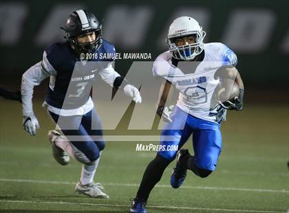 Thumbnail 1 in Sierra Canyon vs Los Angeles (CIF 2-A Regional Final) photogallery.
