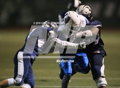 Thumbnail 3 in Sierra Canyon vs Los Angeles (CIF 2-A Regional Final) photogallery.