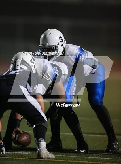 Thumbnail 2 in Sierra Canyon vs Los Angeles (CIF 2-A Regional Final) photogallery.