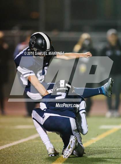 Thumbnail 2 in Sierra Canyon vs Los Angeles (CIF 2-A Regional Final) photogallery.