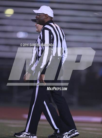 Thumbnail 2 in Sierra Canyon vs Los Angeles (CIF 2-A Regional Final) photogallery.