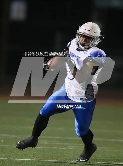 Thumbnail 3 in Sierra Canyon vs Los Angeles (CIF 2-A Regional Final) photogallery.