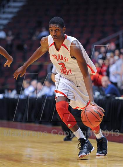 Thumbnail 1 in Salpointe Catholic @ Paradise Valley (AIA D2 Finals) photogallery.