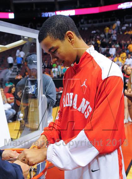 Thumbnail 2 in Salpointe Catholic @ Paradise Valley (AIA D2 Finals) photogallery.