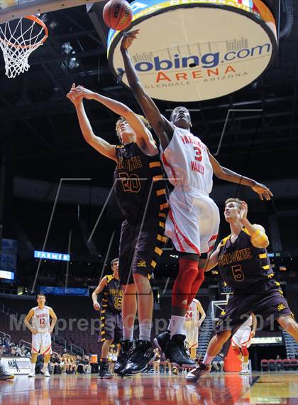 Thumbnail 2 in Salpointe Catholic @ Paradise Valley (AIA D2 Finals) photogallery.