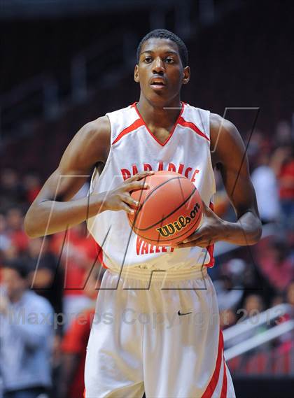 Thumbnail 2 in Salpointe Catholic @ Paradise Valley (AIA D2 Finals) photogallery.