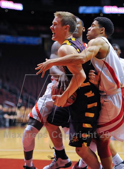 Thumbnail 1 in Salpointe Catholic @ Paradise Valley (AIA D2 Finals) photogallery.