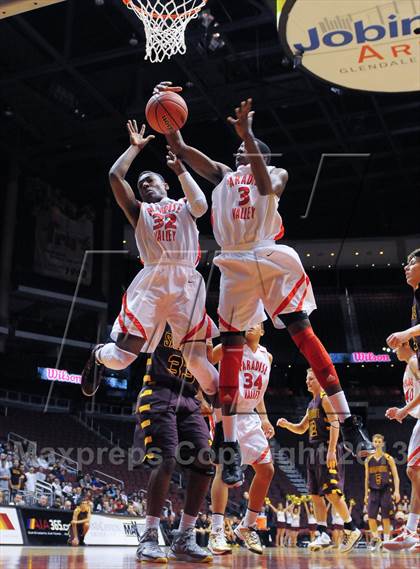 Thumbnail 1 in Salpointe Catholic @ Paradise Valley (AIA D2 Finals) photogallery.