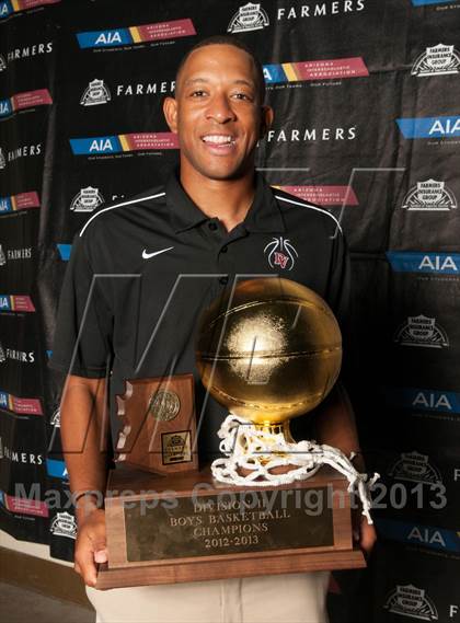 Thumbnail 3 in Salpointe Catholic @ Paradise Valley (AIA D2 Finals) photogallery.